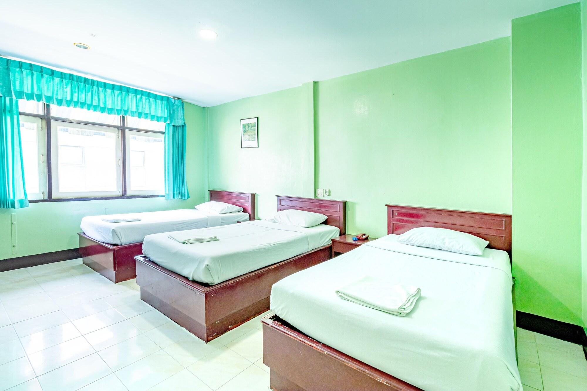 Woodlands Inn Hotel Bangkok Esterno foto